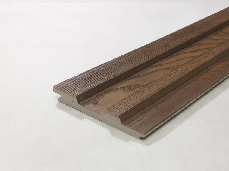 לוח Board & Batten+ בגוון Antique Oak, צילום Millboard
